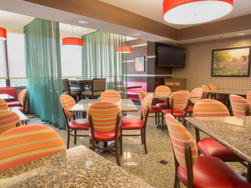 Heritage Inn & Suites The Woodlands, Trademark By Wyndham Esterno foto
